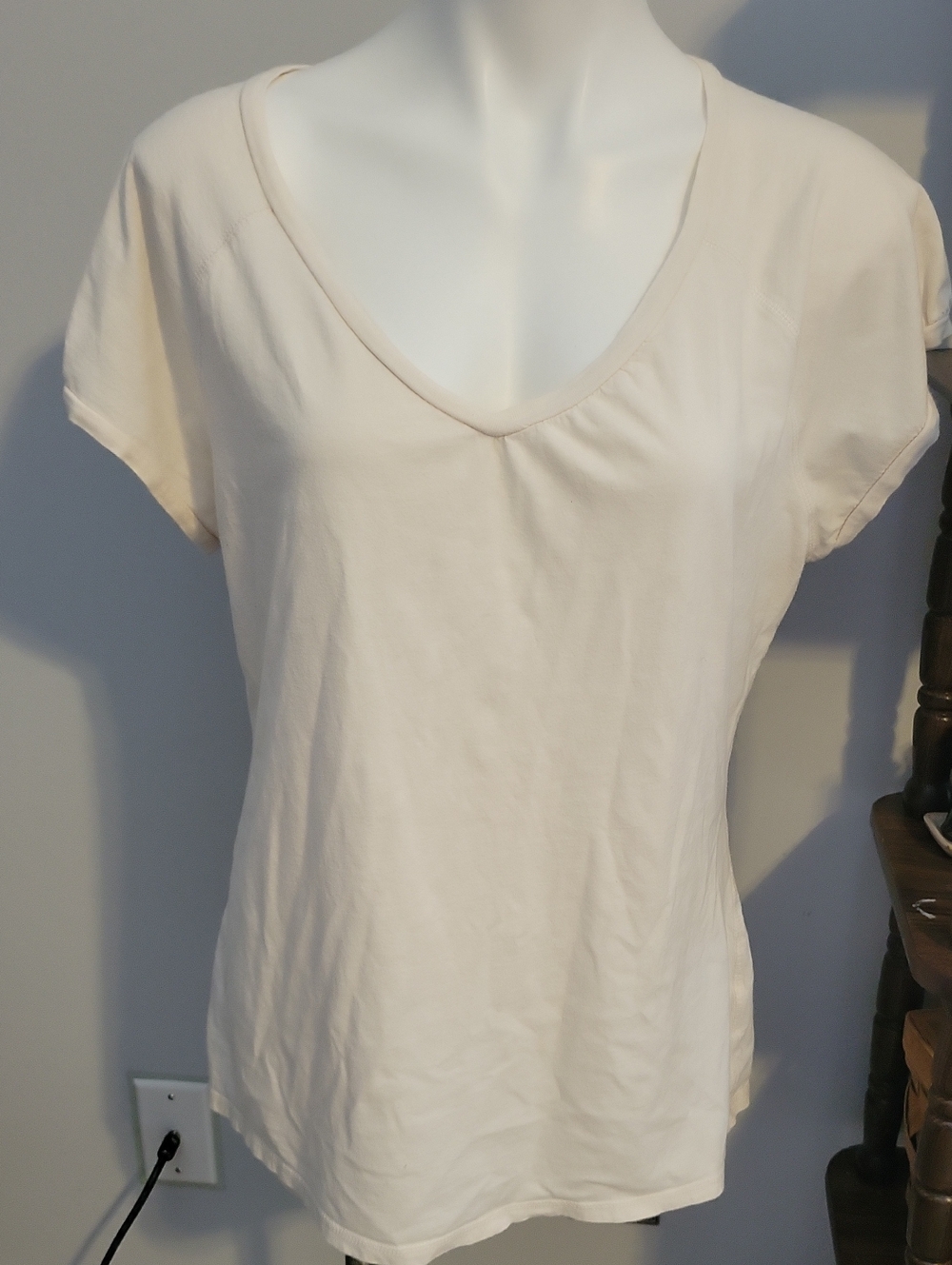 Women's Scoop Neck Tee - Cream...size XL